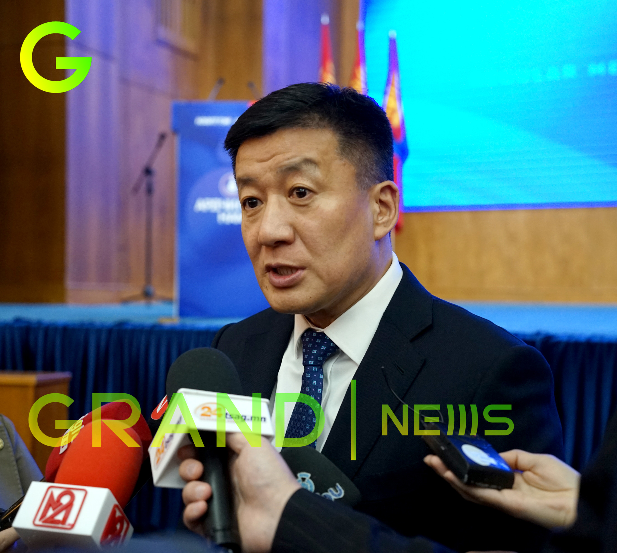 Барууны хэв маяг, технократ стилээр имижээ бүрдүүлсэн С.Баярцогт АН-д эзлэх байр сууриа дахин бататгалаа